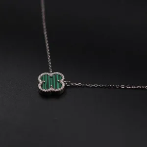 Srebrna ogrlica sa zelenim kamenom i cirkonima velika