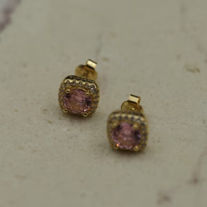 Pozlacene mindjuse od srebra sa kockastim kristalom