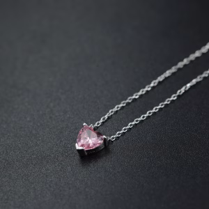 Srebrna ogrlica sa motivom srca ''Pink heart''