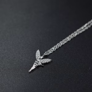 Srebrna ogrlica Zvoncica sa krilima