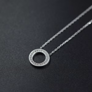 Srebrna ogrlica sa motivom kruga ''Okrugli sjaj''